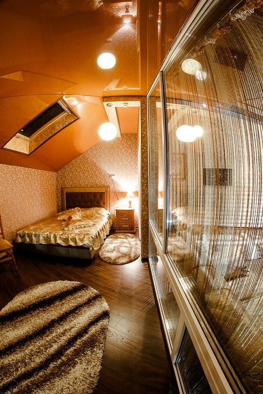 Diamond De Luxe Appartement Kolomiya Buitenkant foto