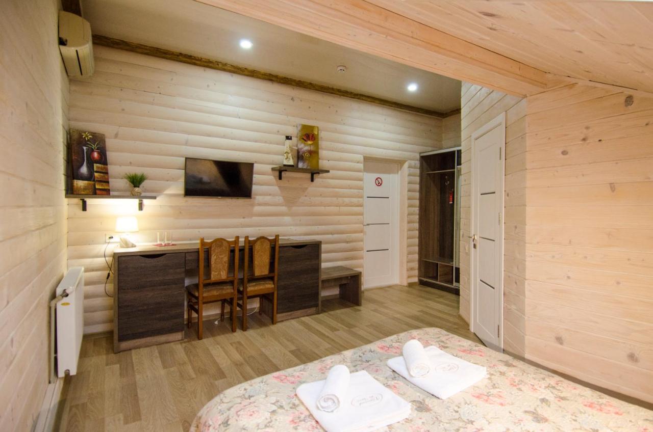 Diamond De Luxe Appartement Kolomiya Buitenkant foto
