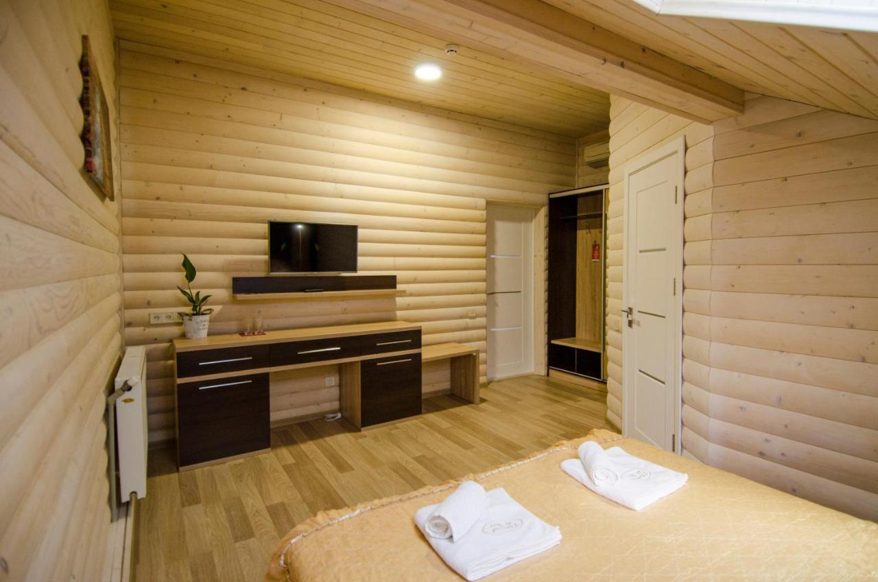 Diamond De Luxe Appartement Kolomiya Buitenkant foto